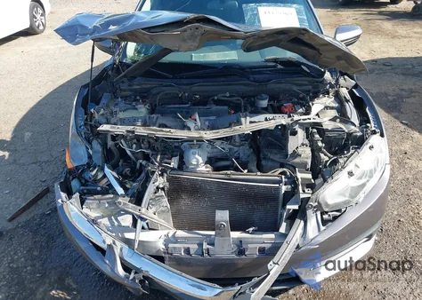 2017 Honda Civic Lx z USA, uszkodzony, nr VIN 19XFC2F51HE202445